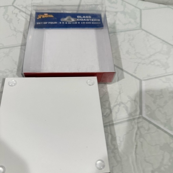 NWT MARVEL Spiderman glass coasters set of 4 - Picture 3 of 6